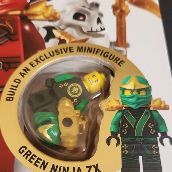 LEGO Ninjago Book with Red and White Minifigures - Picture 2 of 4